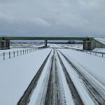 25 lutego km 605+300 WD_71 wykonano nawierzchnię C35_45 pas rozdziału pobocza i urządzenia BRD całość w śnieżnej szacie