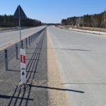 04 marca km 608+300 nawierzchnia betonowa C35_45 powierzchniowe utrwalenie pasa rozdziału montaż barier linowych i stalowych