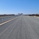 04 marca km 610+700 warstwa ścieralna SMA11 budowa poboczy i pasa rozdziału