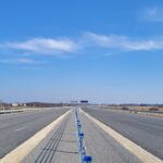 10 marca km 610+050’ warstwa ścieralna SMA11 budowa poboczy i pasa rozdziału