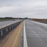 01 kwietnia km 598+200 nawierzchnia C35_45 kompletny pas rozdziału bariery linowe i stalowe oznakowanie poziome i pion