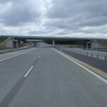08 kwietnia km 606+150’ nawierzchnia betonowa C35_45 i WD_ wykonano urządzenia BRD oznakowanie poziome i pionowe