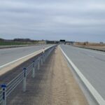 15_04_26 km 598+200 nawierzchnia C35_45 wykonano urządzenia BRD oznakowanie poziome i pionowe widok w kierunku o7