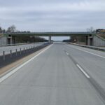 15_04_26 km 600+600 nawierzchnia betonowa C35_45 i WD_68 wykonano urządzenia BRD oznakowanie poziome i pionowe