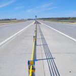 22.04.26 km 604+400 nawierzchnia betonowa C35_45 wykonano urządzenia BRD oznakowanie poziome i pionowe