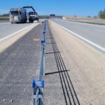 27.04.26 km 598+200 nawierzchnia C35_45 wykonano urządzenia BRD oznakowanie poziome i pionowe widok w kierunku odcinka VII