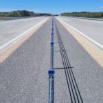 27.04.26 km 608+950 nawierzchnia betonowa C35_ wykonano urządzenia BRD oznakowanie poziome i pionowe