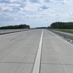 07_05_26 km 605+300’ nawierzchnia betonowa C35_45 wykonano urządzenia BRD oznakowanie poziome i pionowe