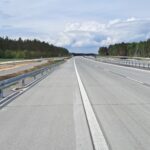 07_05_26 km 608+300 nawierzchnia betonowa C35_45 wykonano urządzenia BRD oznakowanie poziome i pionowe