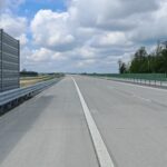13_05_26 km 602+900 nawierzchnia betonowa C35_45 wykonano urządzenia BRD oznakowanie poziome i pionowe