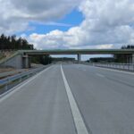 13_05_26 km 606+900 nawierzchnia betonowa C35_45 i WD_73C wykonano urządzenia BRD oznakowanie poziome i pionowe