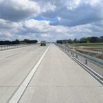 13_05_26 km 608+300’ PZM_14A nawierzchnia betonowa C35_45 wykonano urządzenia BRD oznakowanie poziome i pionowe