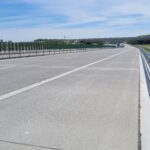25.05.26 km 606+150’ nawierzchnia betonowa C35_45 i WD_ wykonano urządzenia BRD oznakowanie poziome i pionowe