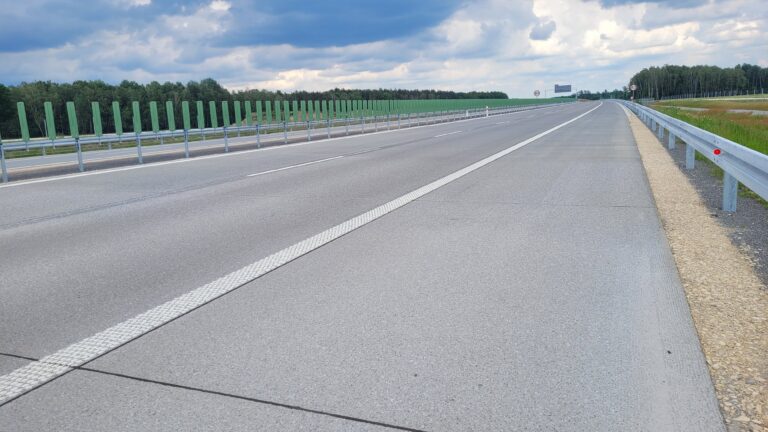 01.06.26 km 598+200’ nawierzchnia betonową C35_45 wykonano urządzenia BRD oznakowanie poziome i pionowe