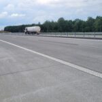 01.06.26 km 599+700 nawierzchnia betonowa C35_45 wykonano urządzenia BRD oznakowanie poziome i pionowe