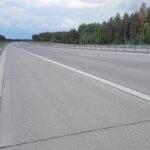 01.06.26 km 608+300 nawierzchnia betonowa C35_45 wykonano urządzenia BRD oznakowanie poziome i pionowe