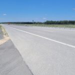 09.06.26 km 604+400 nawierzchnia betonowa C35_45 wykonano urządzenia BRD oznakowanie poziome i pionowe